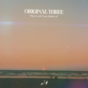 沦为军妓被扒开双腿玩弄
