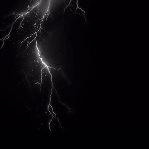 沦为军妓被扒开双腿玩弄
